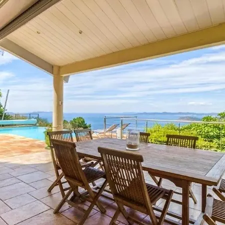 ヴィラ De Reve A *