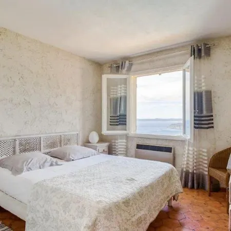 Villa De Reve A *